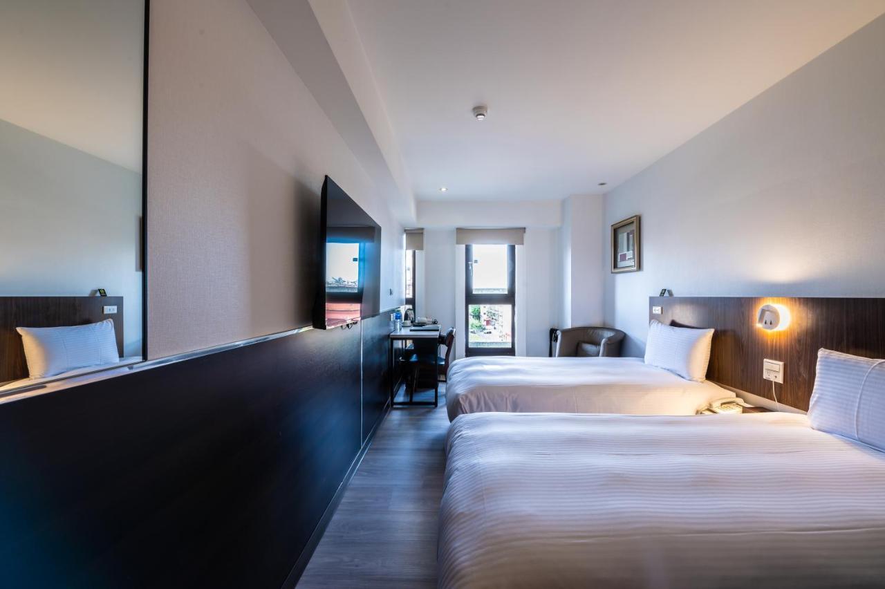 Hub Hotel - Songshan Airport Branch Тайбэй Экстерьер фото