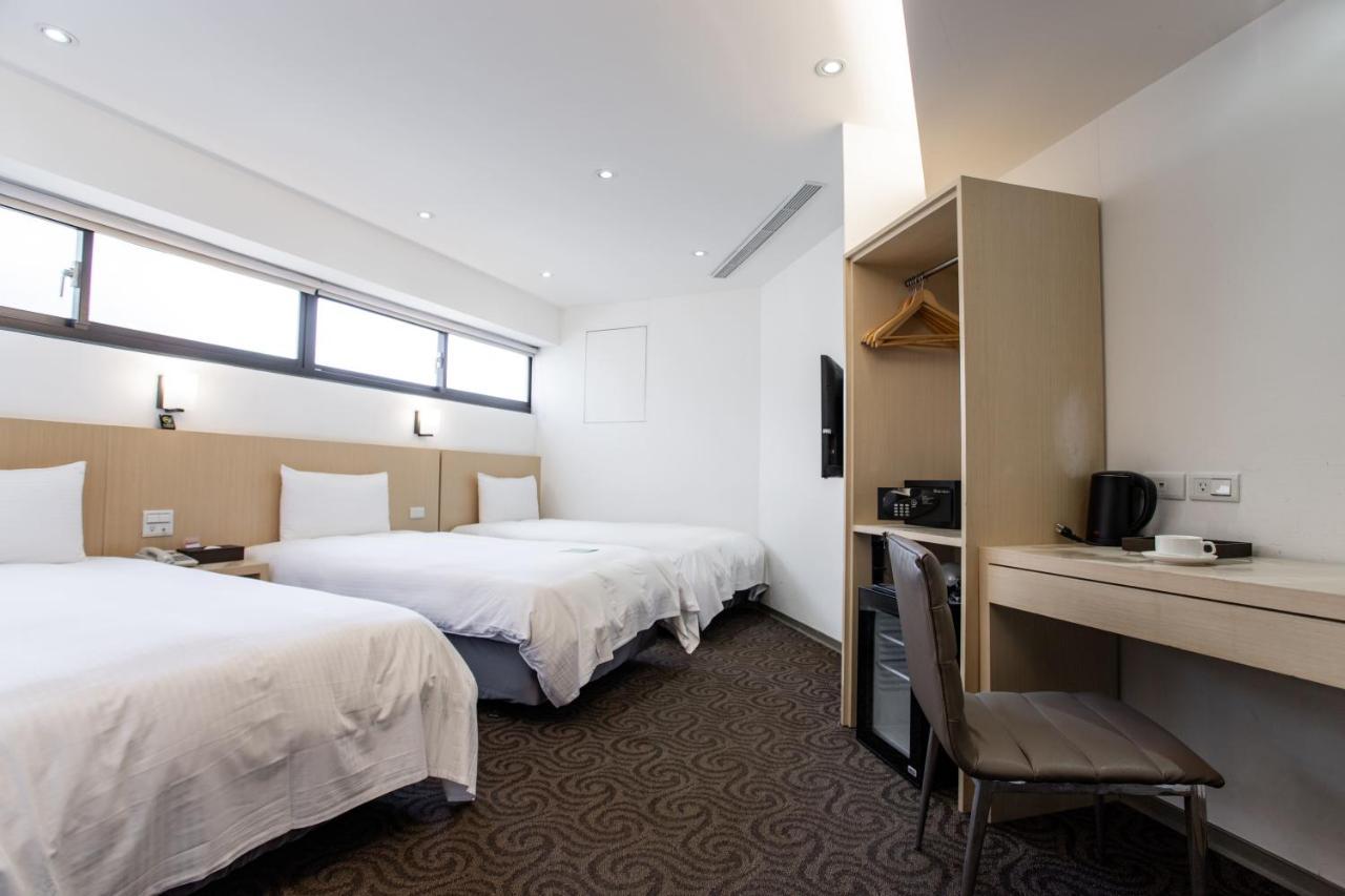 Hub Hotel - Songshan Airport Branch Тайбэй Экстерьер фото