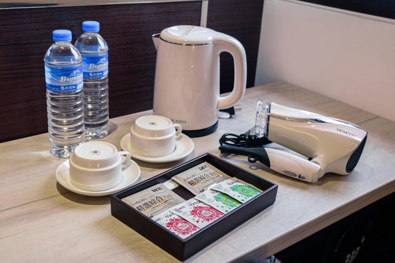 Hub Hotel - Songshan Airport Branch Тайбэй Экстерьер фото